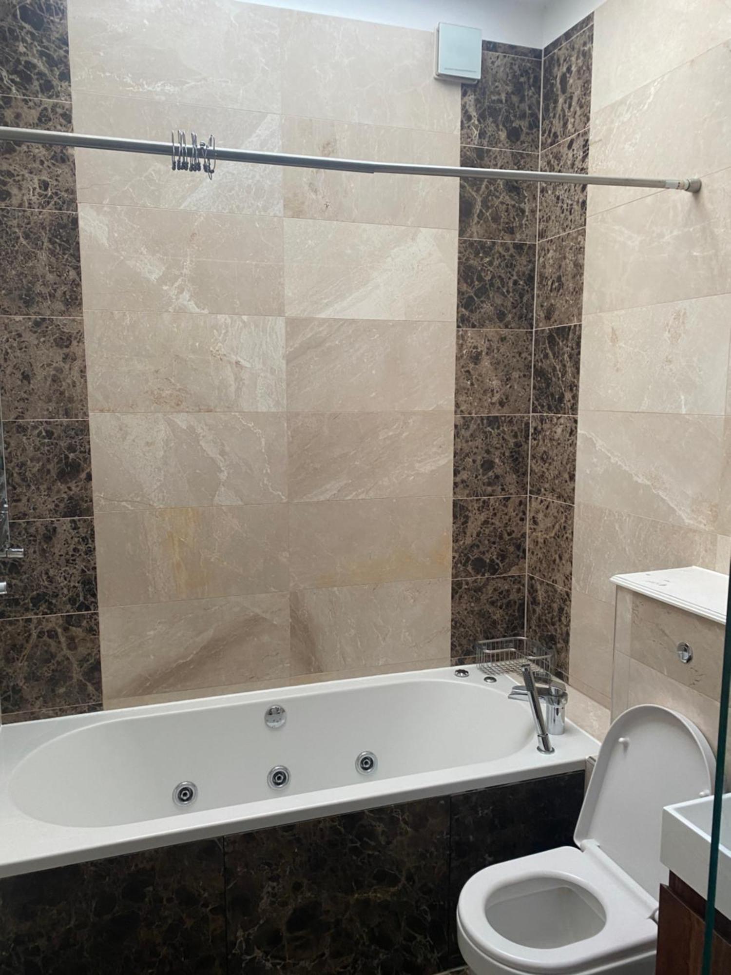 Luxury House Apartment London