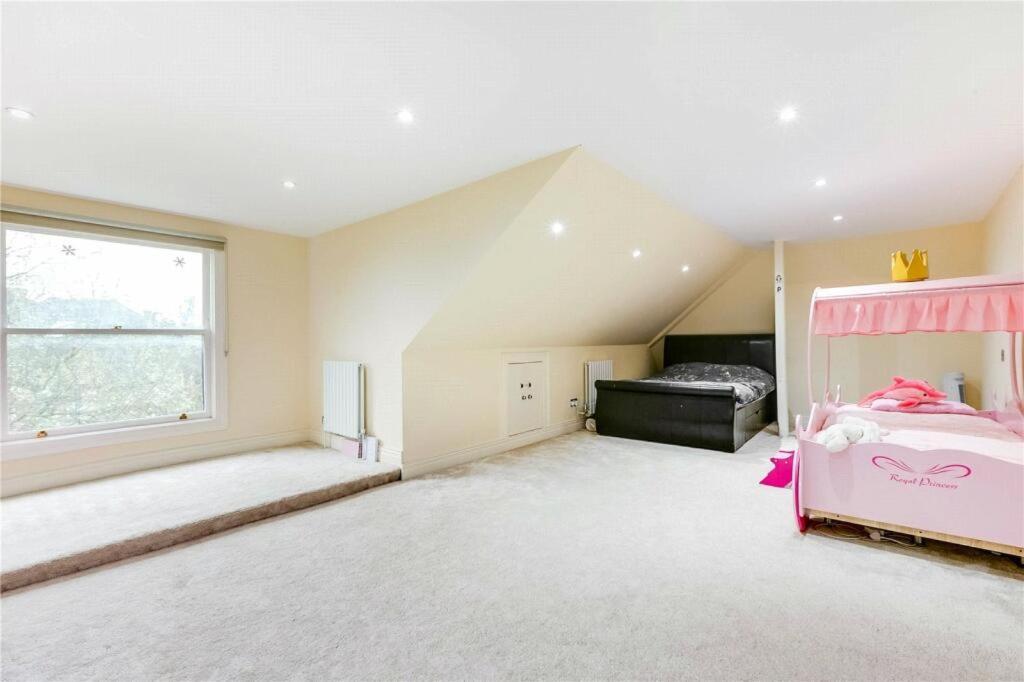 Luxury House London