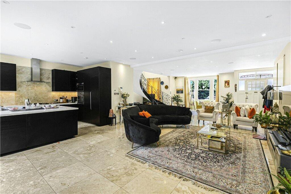 Luxury House Apartment